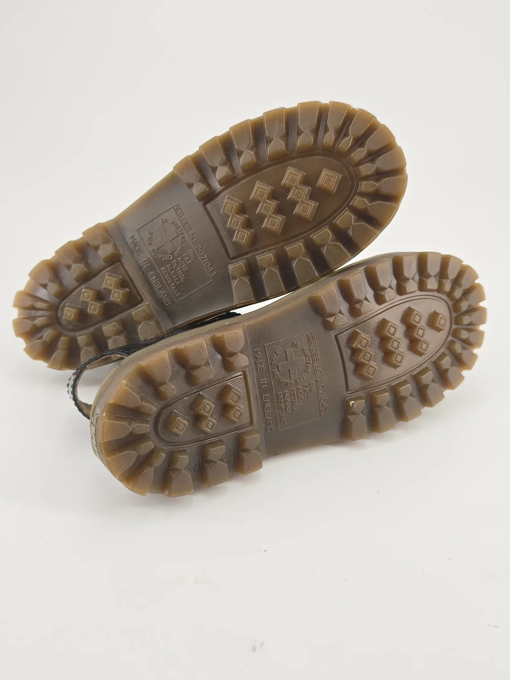 Vintage Dr. Martens 6489 Black Sandals – Made in England – UK2, US 3 Kids